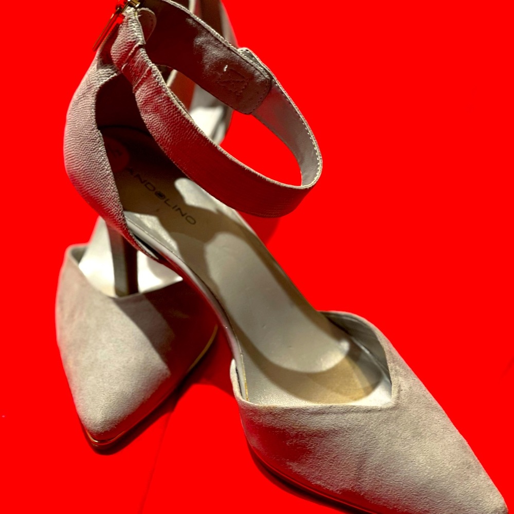 Women bandolino shoe 2 inch heels gray suede